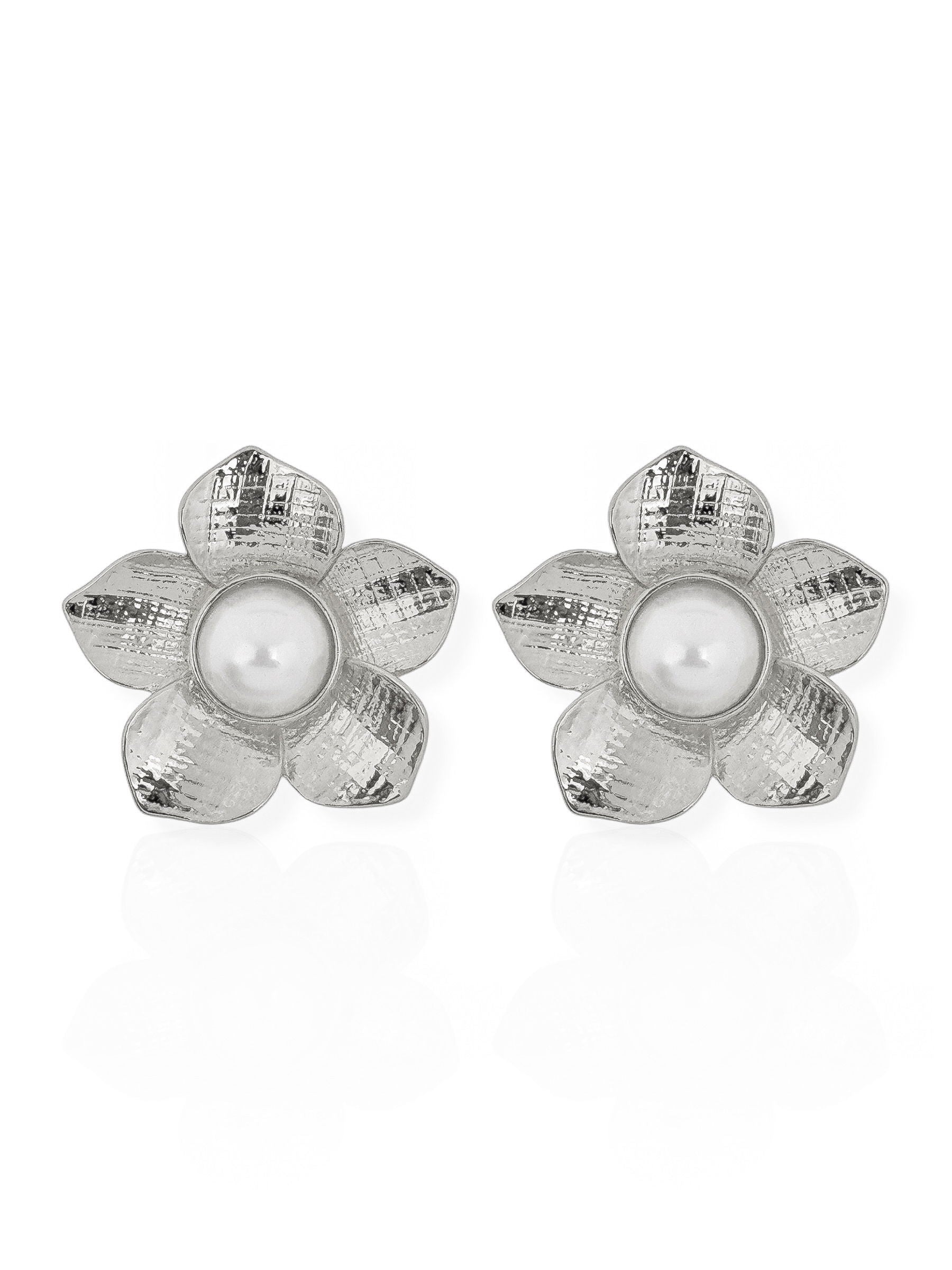 Brinco Folheado a Ouro 18k e Prata Flor com Perola